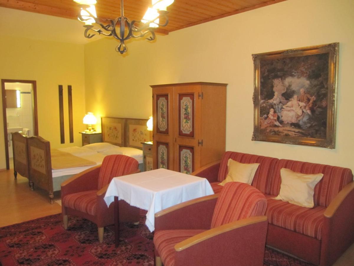 Goldener Ochs Bed & Breakfast Golling an der Salzach Exterior photo