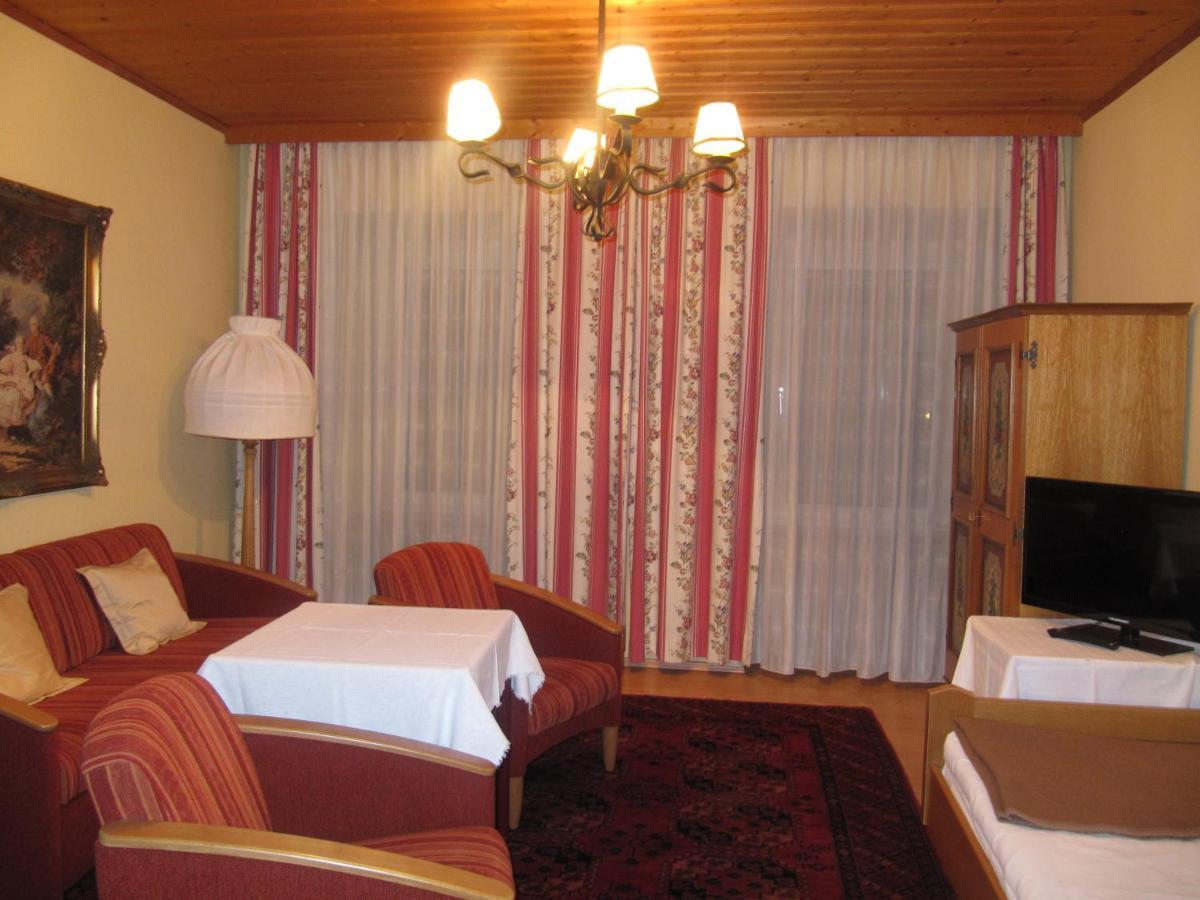 Goldener Ochs Bed & Breakfast Golling an der Salzach Exterior photo