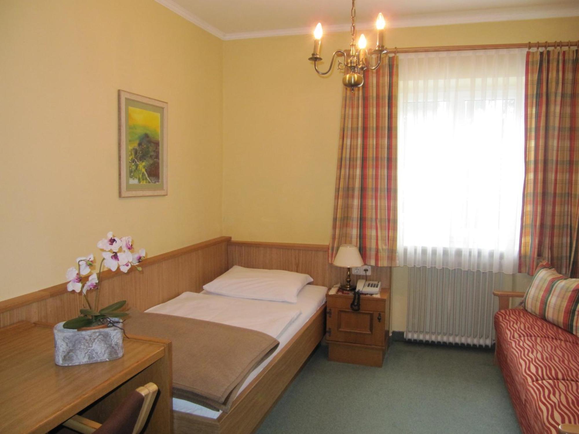 Goldener Ochs Bed & Breakfast Golling an der Salzach Exterior photo