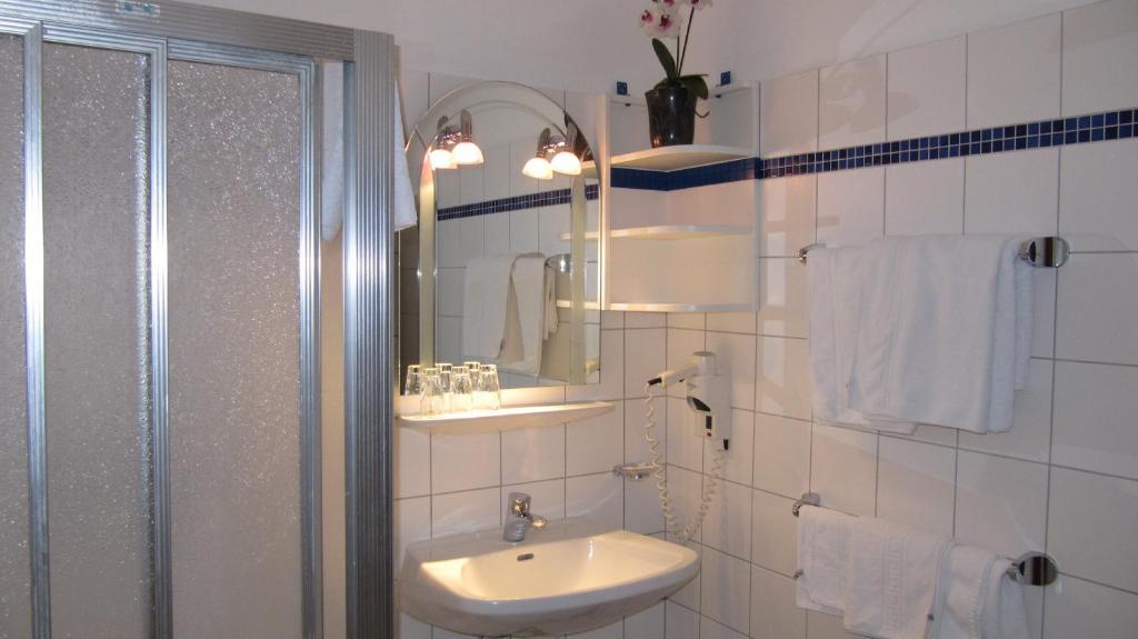 Goldener Ochs Bed & Breakfast Golling an der Salzach Room photo
