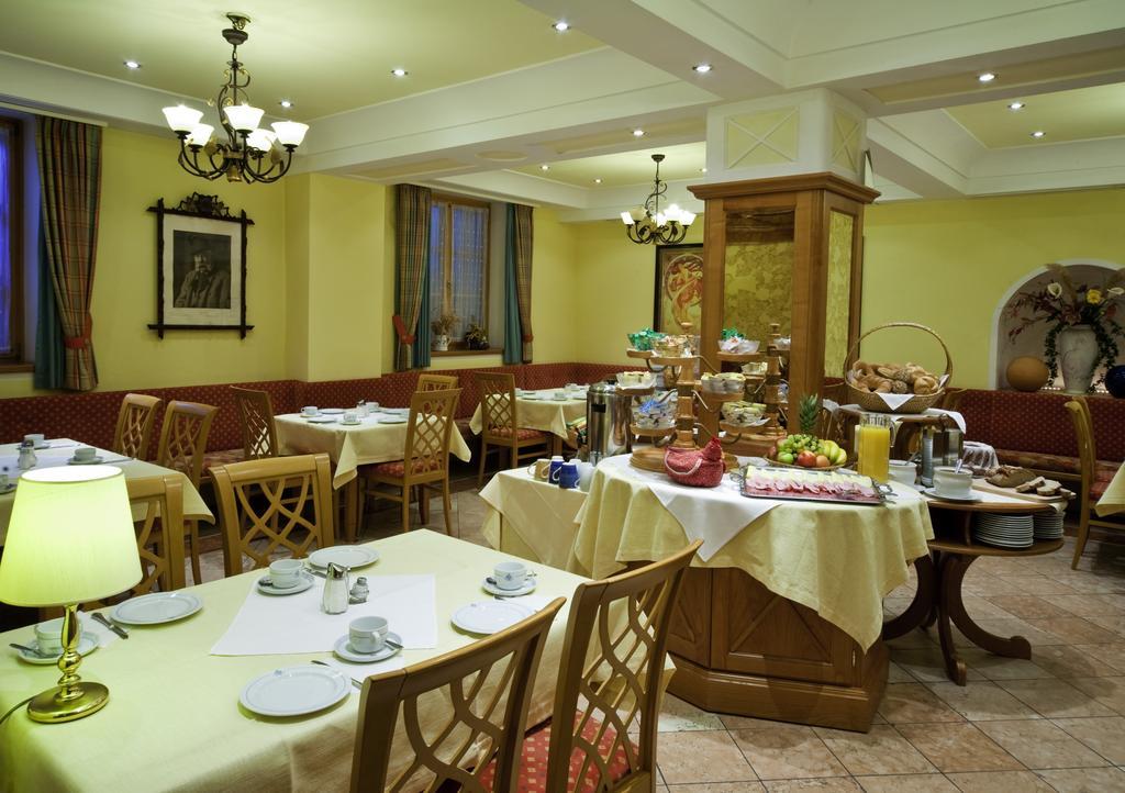 Goldener Ochs Bed & Breakfast Golling an der Salzach Exterior photo